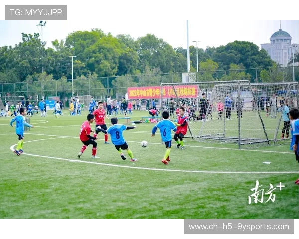 “青少年足球科技水平不断提升，赛事公平可靠”，青少年足球普及