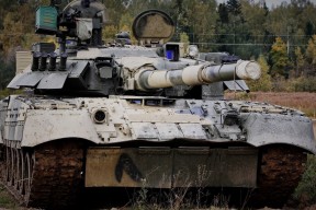 九游娱乐APP-运动员训练内容加入防伤与拉伸专项模块，常见运动员损伤的预防与治疗