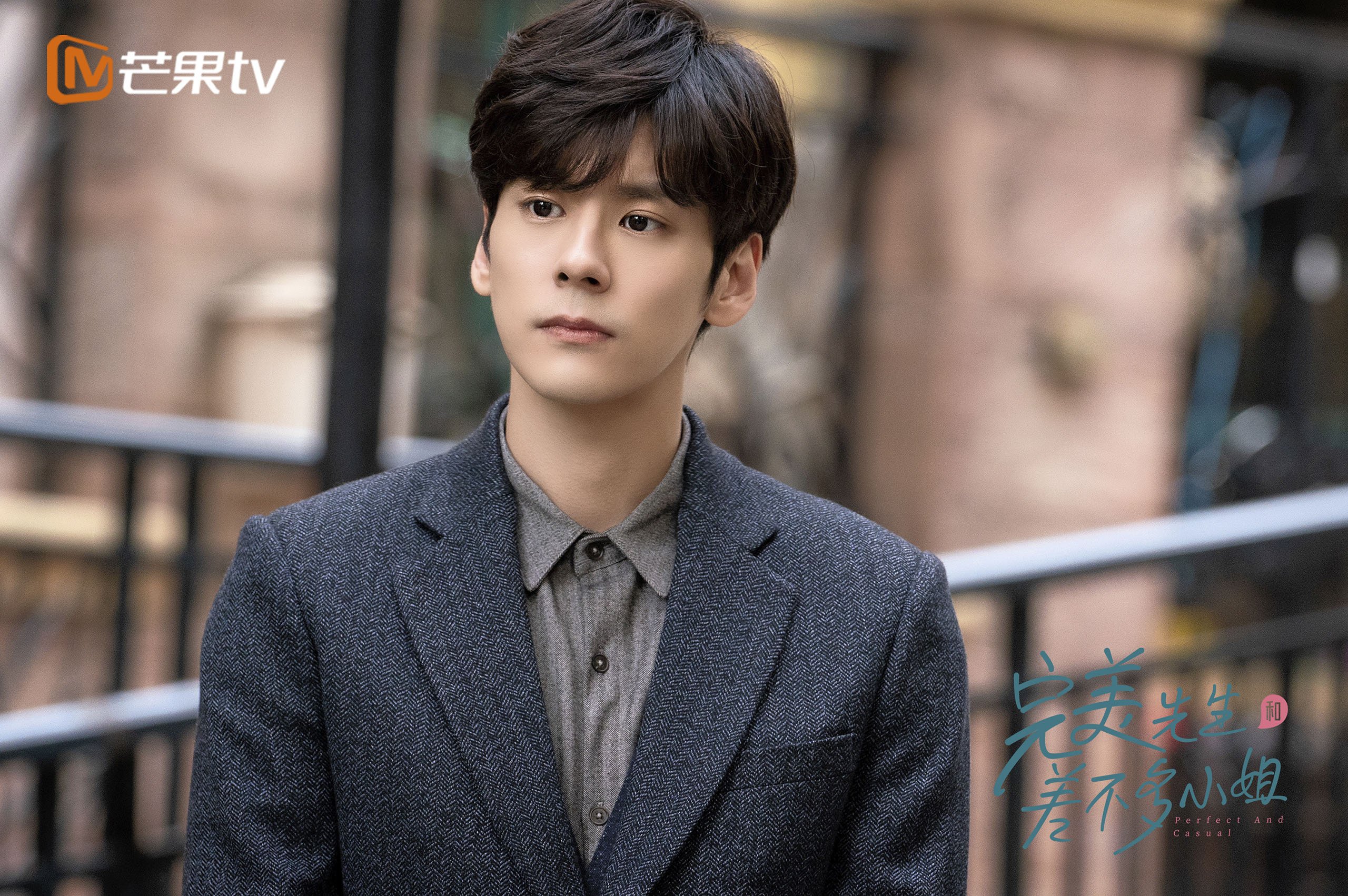 球员状态恢复周期是否正成为比赛密度下的新课题,恢复球迷入场