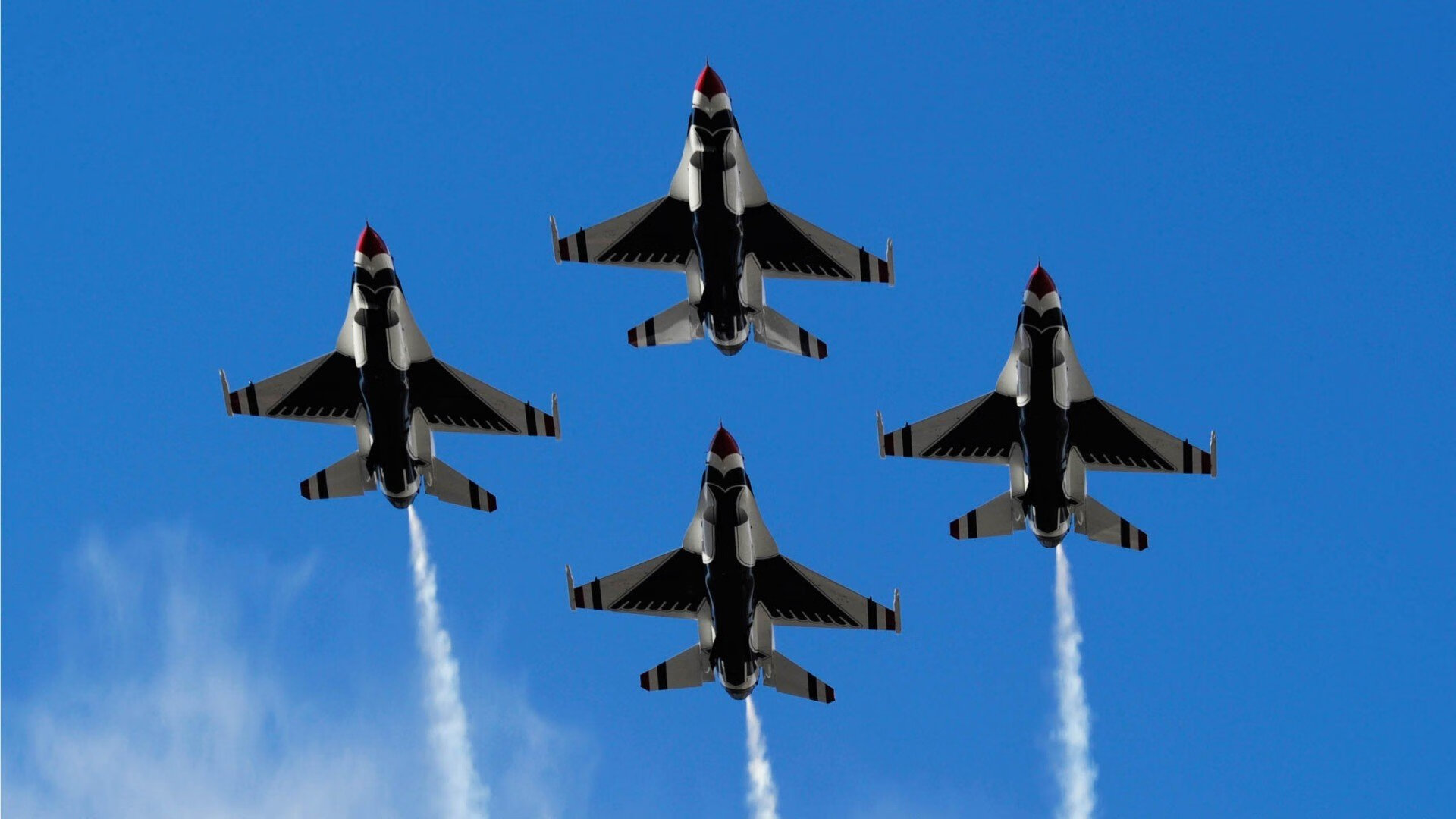 赫罗纳双后腰体系增强攻防平衡,赫罗纳今天比赛